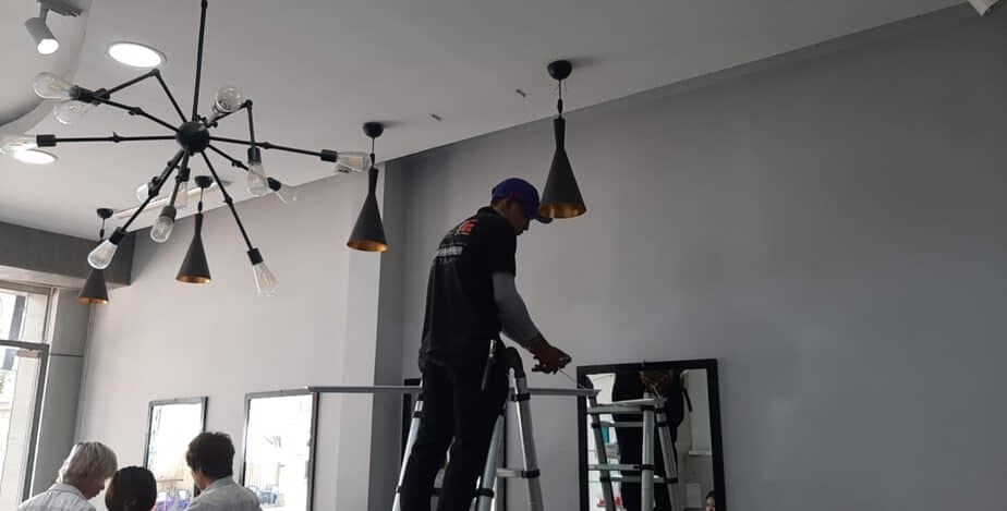 Sửa Đèn LED TPHCM Giá Rẻ, Thợ Giỏi Đến Ngay!