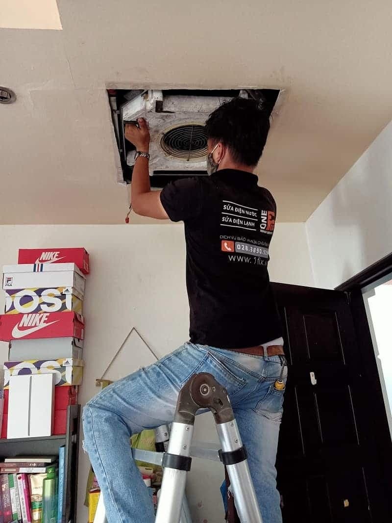 Vệ Sinh Máy Lạnh Hóc Môn Giá Tốt, Thợ Giỏi TPHCM
