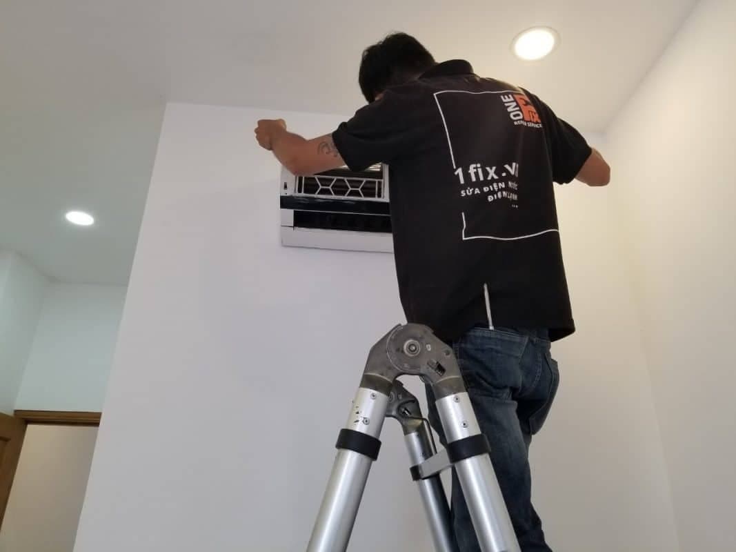 Cách Vệ Sinh Máy Lạnh Toshiba & Hướng Dẫn Sử Dụng