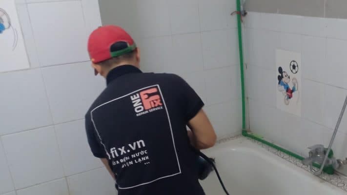 Cải tạo nhà vệ sinh trong nhà cấp 4 cũ tại TPHCM