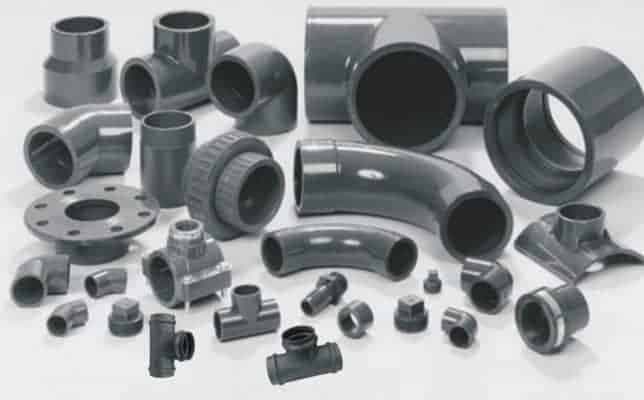 Các loại phụ kiện ống nước PVC thông dụng như tê, co, măng sông.