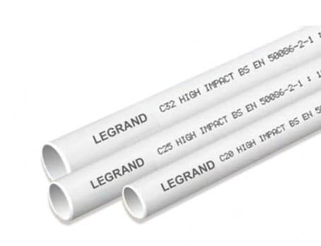 Ống nhựa PVC tròn cứng dùng để đi dây điện âm tường.