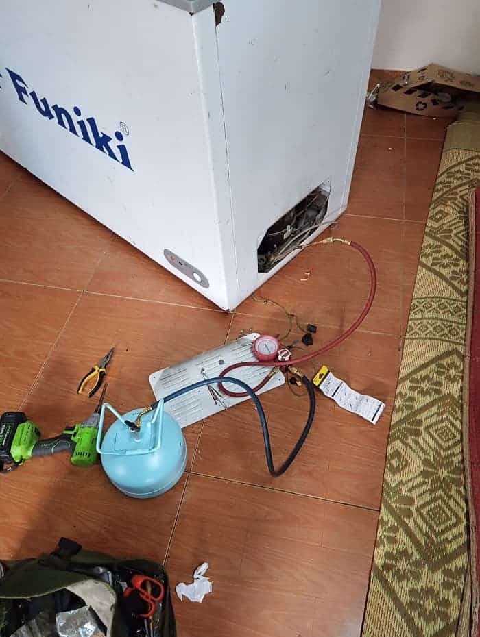 Sửa Tủ Đông Funiki Tại Nhà TPHCM Giá Rẻ [2026]