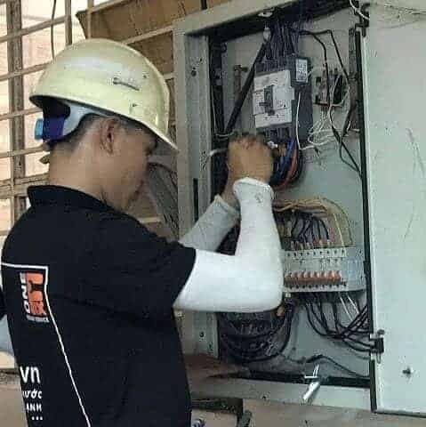 Các loại cầu dao tự động và CB chống giật là giải pháp an toàn, hiện đại thay thế cho cầu chì truyền thống.