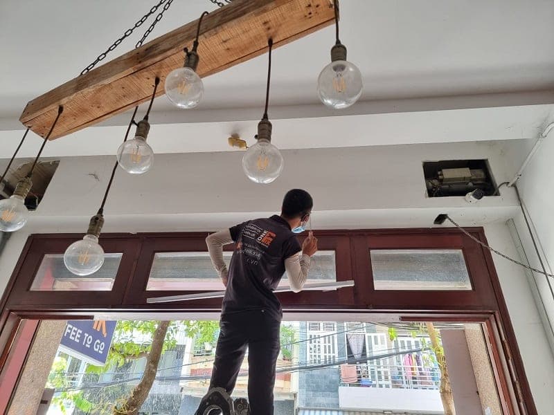 Hệ thống đèn LED thanh nhôm sau khi hoàn thiện, mang lại ánh sáng đồng đều và thẩm mỹ.