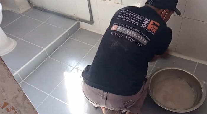 Bề mặt hộp kỹ thuật sau khi đã được xử lý chống thấm hoàn thiện, sạch sẽ và khô ráo.