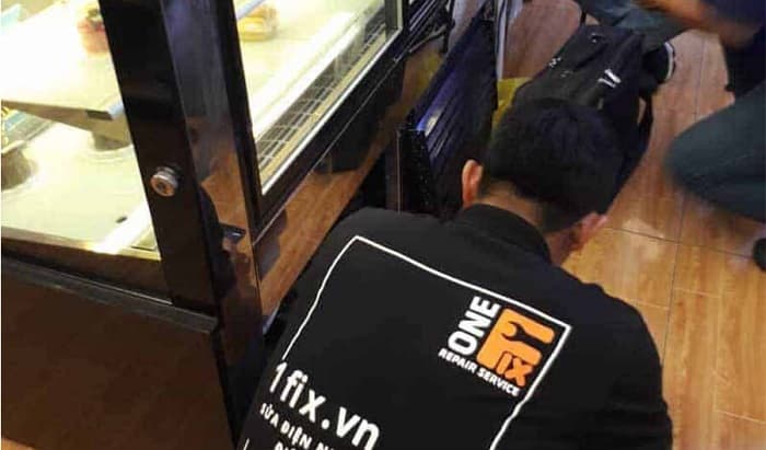 Thay Quạt Gió Tủ Lạnh Giá Bao Nhiêu TPHCM? [2026]