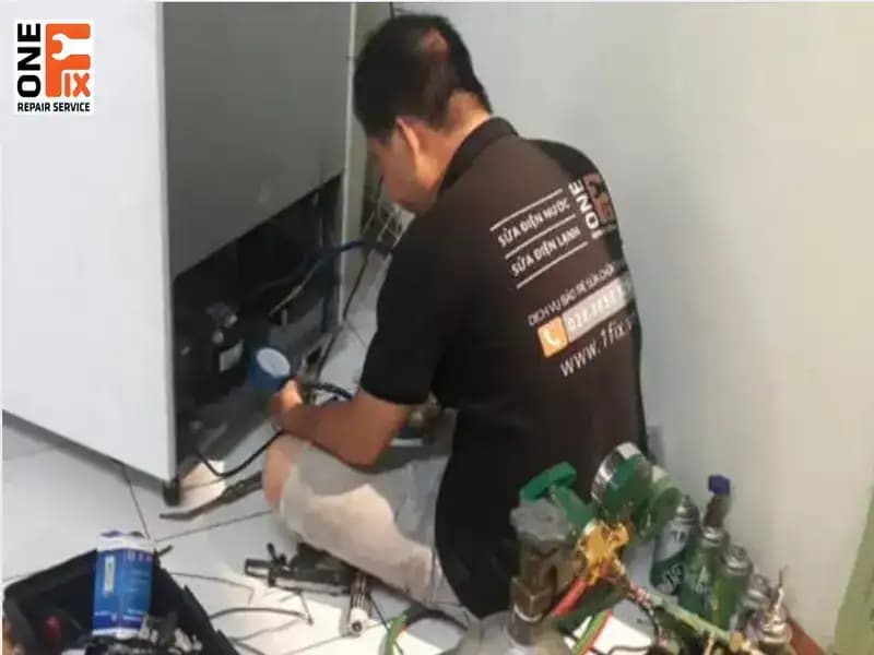 Thay Ga Tủ Lạnh Giá Rẻ [2026] - Bảng Giá Chi Tiết