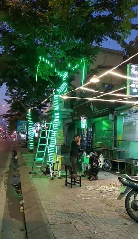 Lắp Đèn Cây TPHCM: Hướng Dẫn Chi Tiết & Mẹo Hay