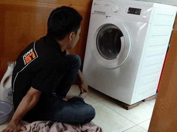 Lồng giặt sau khi được vệ sinh sạch bóng bằng máy xịt áp lực cao