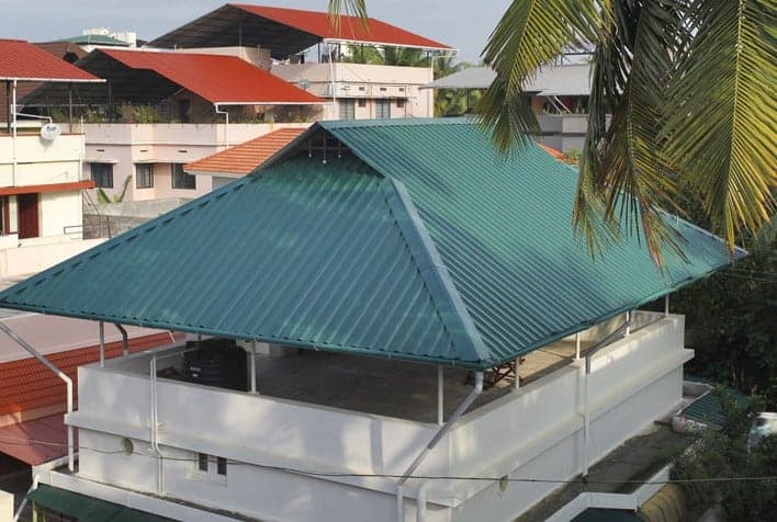 Làm Mái Tôn Sân Thượng Giá Bao Nhiêu [2026]?