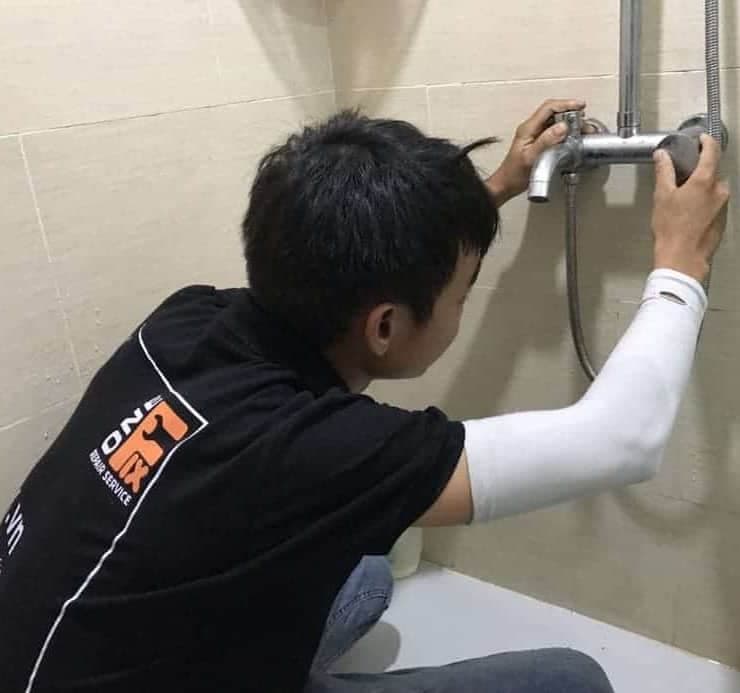 Thợ 1Fix lắp đặt thiết bị nước chuyên nghiệp tại TPHCM