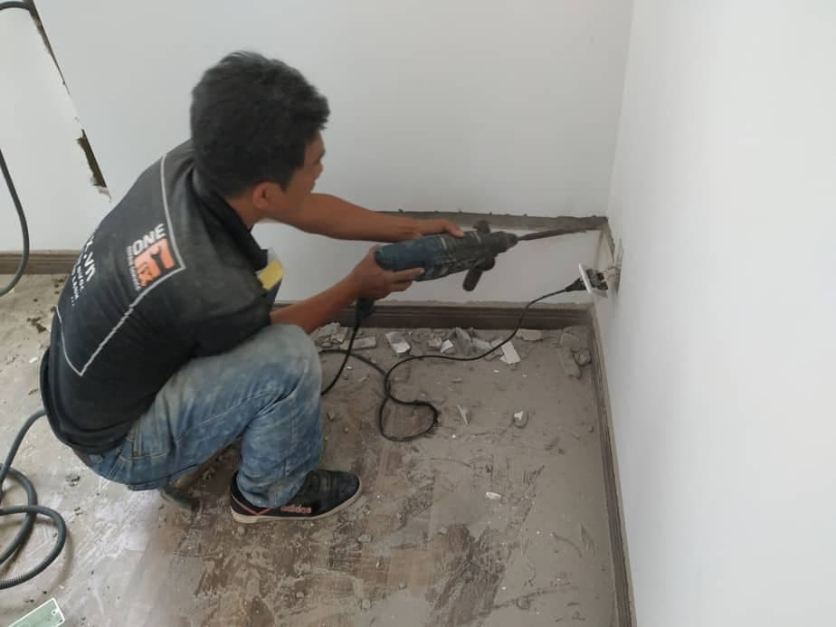 Cách cắt tường đi dây điện an toàn tại nhà TPHCM