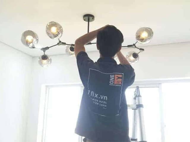 Cách Lắp Đèn Thả Trần Bàn Ăn An Toàn Tại Nhà