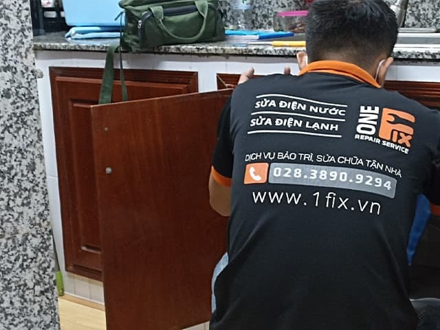 Hướng dẫn cách vệ sinh bếp từ đúng cách