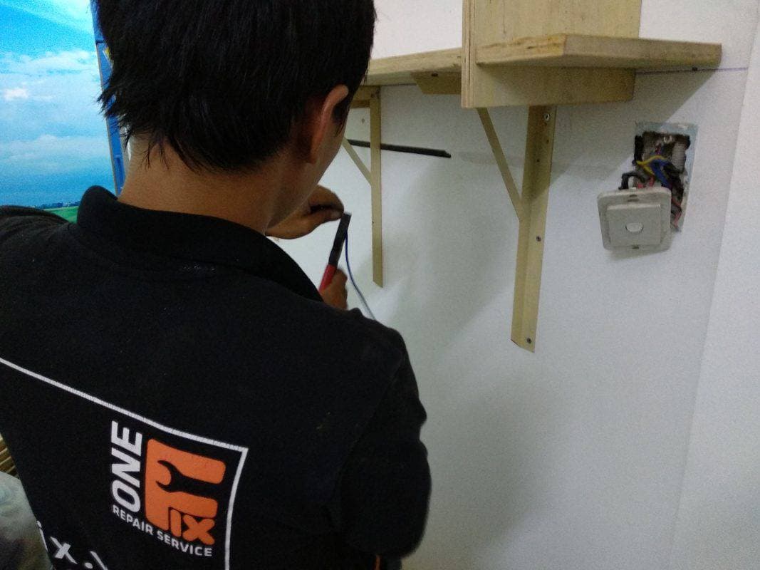 Nhiều thiết bị cắm chung một ổ cắm và để ở chế độ chờ là nguyên nhân gây tốn điện