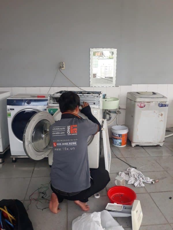 Máy Giặt Vắt Còn Nước: Nguyên Nhân & Cách Khắc Phục