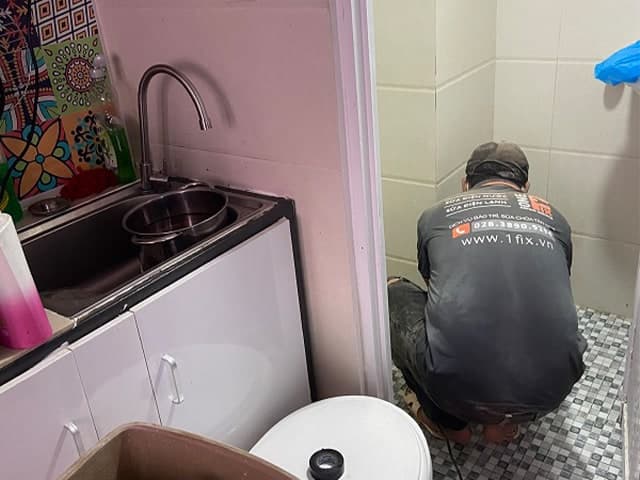 Báo Giá Chống Thấm Trần Nhà Vệ Sinh TPHCM [2026]