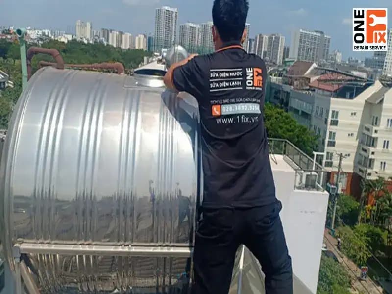 Sửa phao bồn nước bị tràn kịp thời là giải pháp thông minh để bảo vệ tài sản và tiết kiệm chi phí sinh hoạt lâu dài.