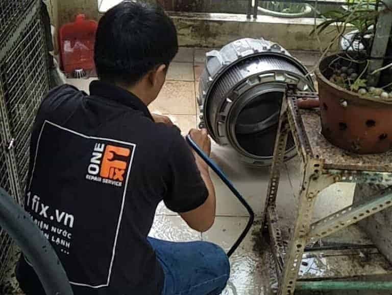 Vệ sinh máy giặt định kỳ giúp phát hiện sớm các vấn đề và ngăn ngừa hỏng hóc.