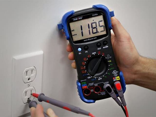 Thiết bị ổn áp là giải pháp hiệu quả để khắc phục tình trạng điện yếu, bảo vệ các thiết bị trong gia đình.