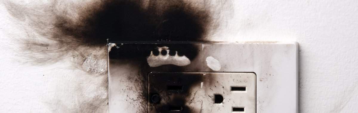 Thay Cầu Chì Ổ Điện TPHCM [2026] - An Toàn, Nhanh Chóng