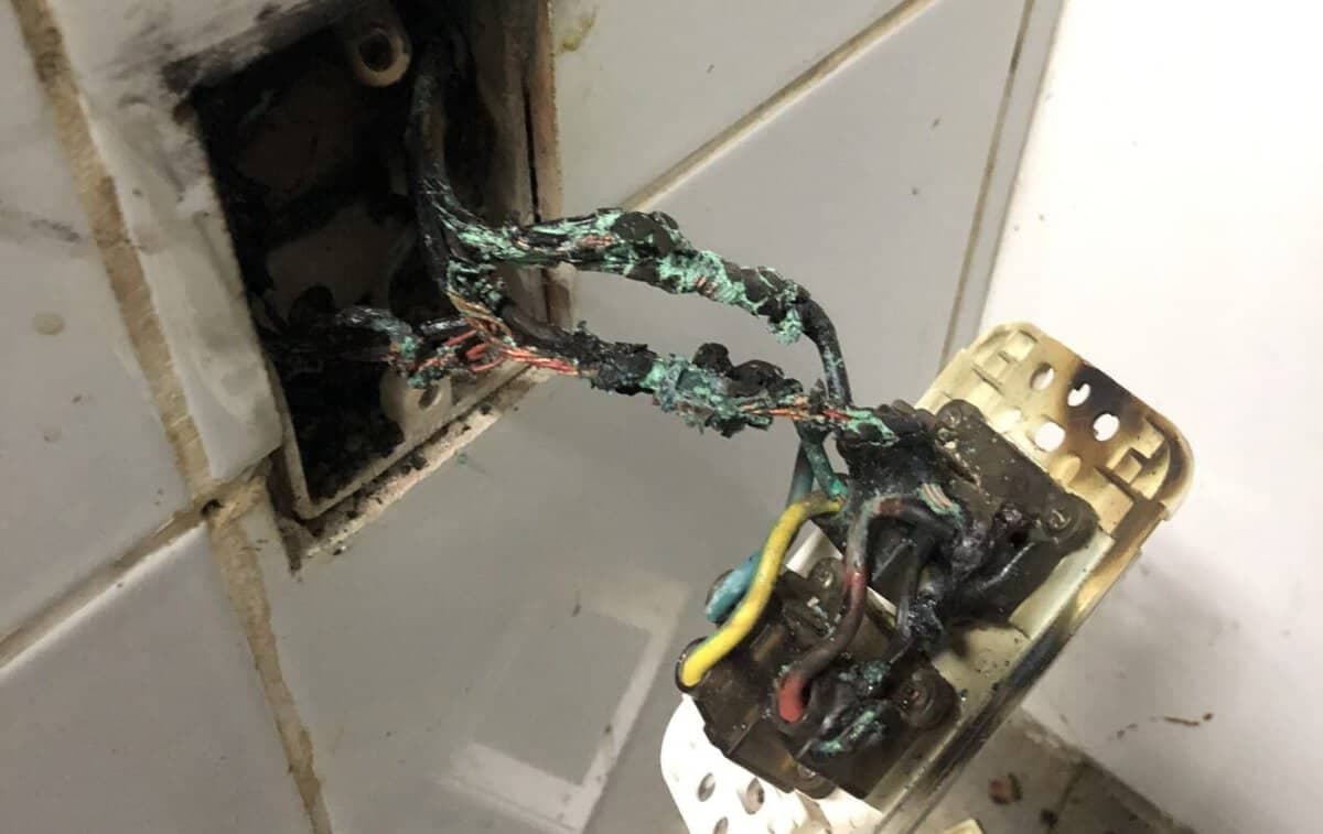 Chập điện 2 dây nóng nguy hiểm thế nào tại TPHCM?