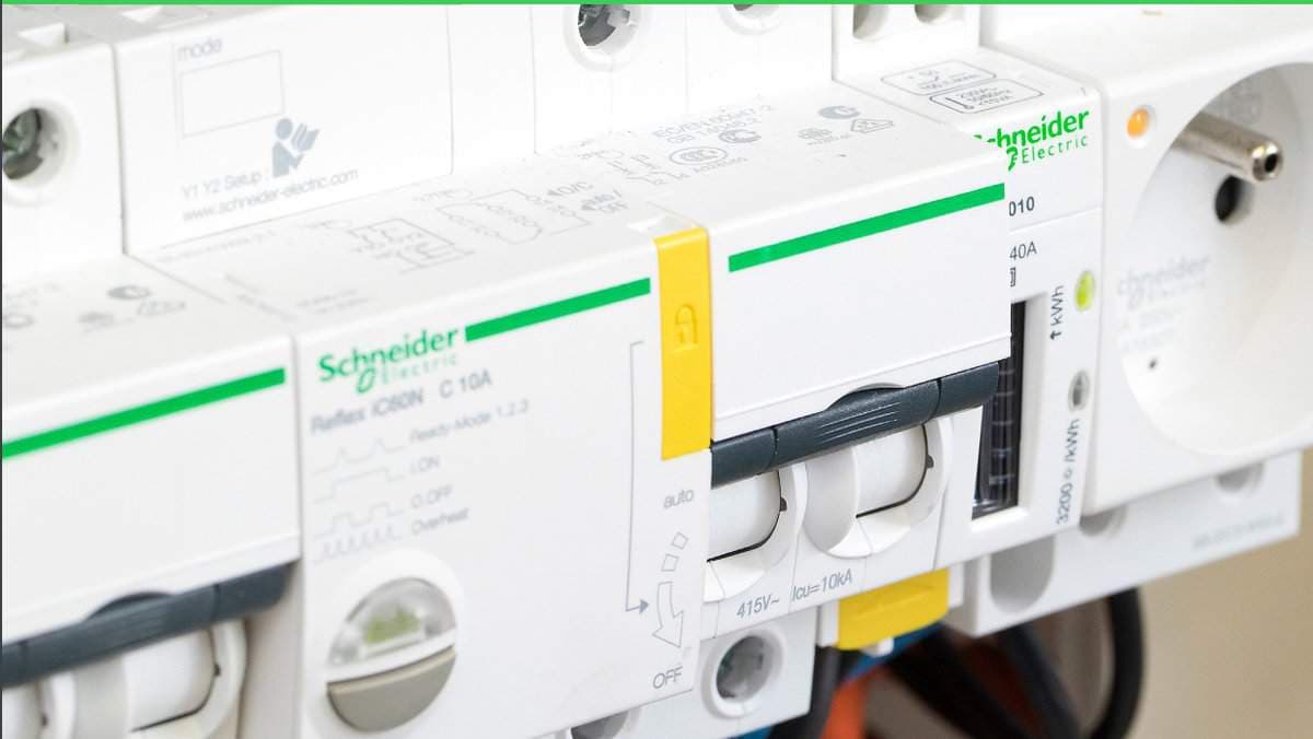 Aptomat Chống Giật TPHCM: Lắp Đặt Nhanh Chóng