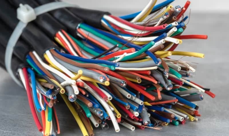 Mặt cắt ngang của dây điện thể hiện tiết diện lõi.