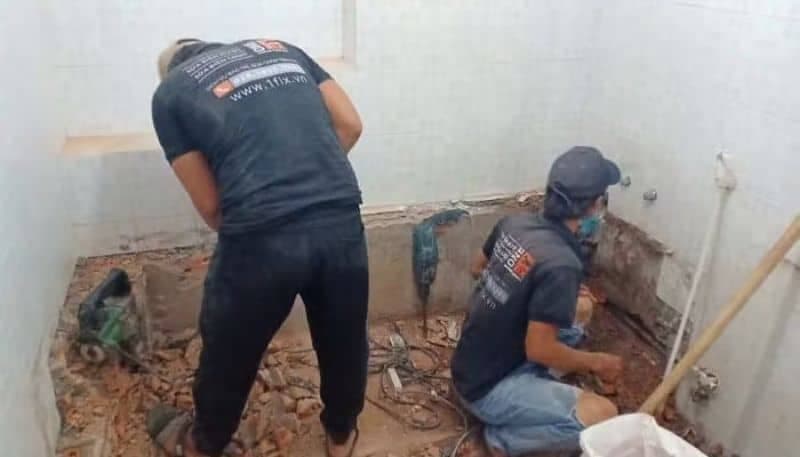 Thi công chống thấm tường nhà vệ sinh bằng Sika - giải pháp phổ biến và hiệu quả.