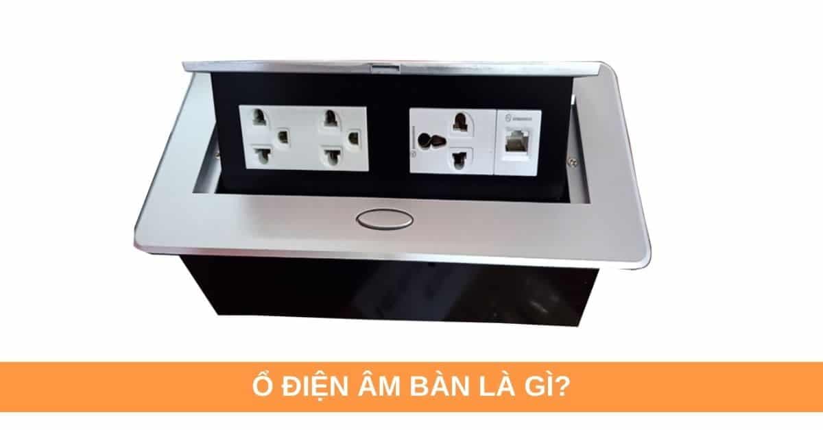 Hộp ổ cắm điện âm bàn với thiết kế hiện đại, tích hợp nhiều cổng cắm tiện lợi.
