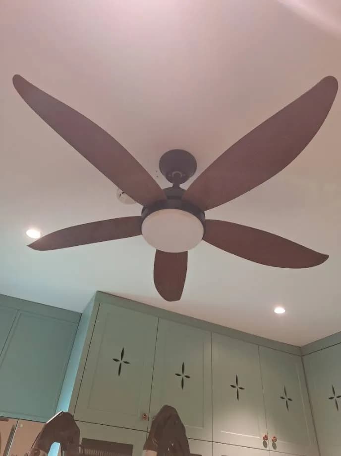 TRƯỚC