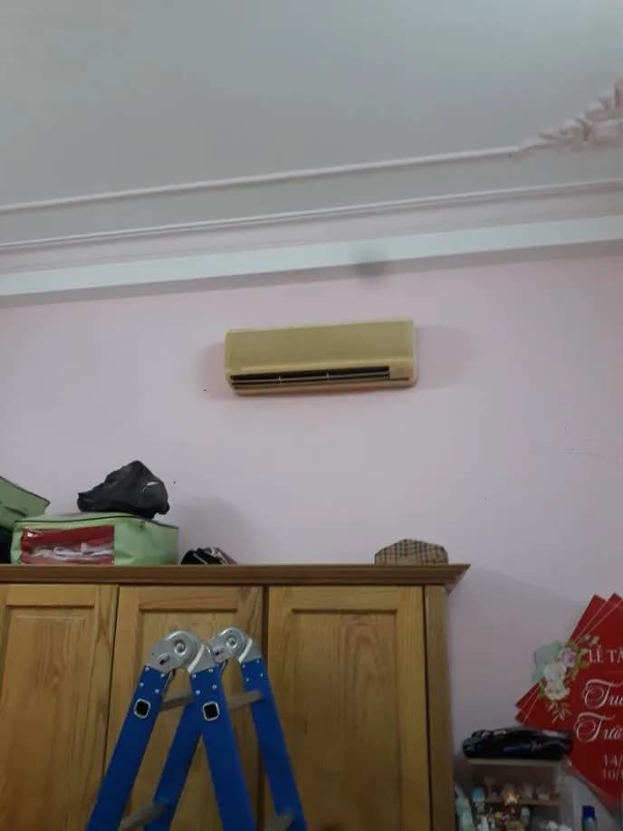 TRƯỚC