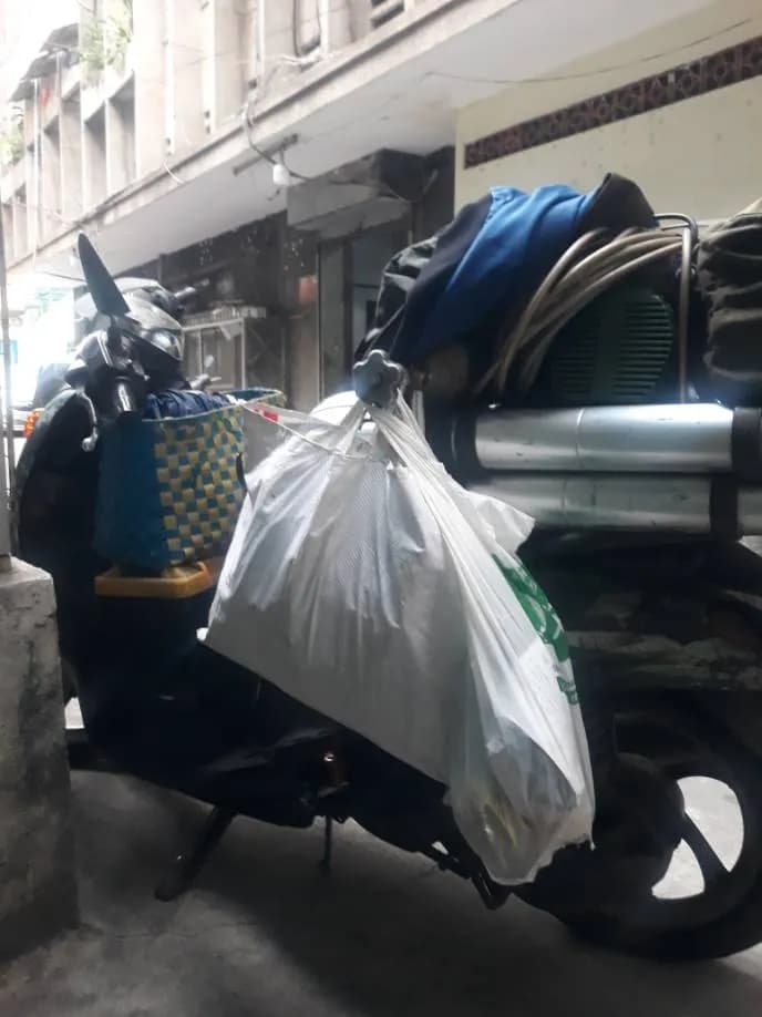TRƯỚC