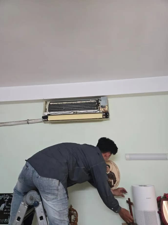 TRƯỚC