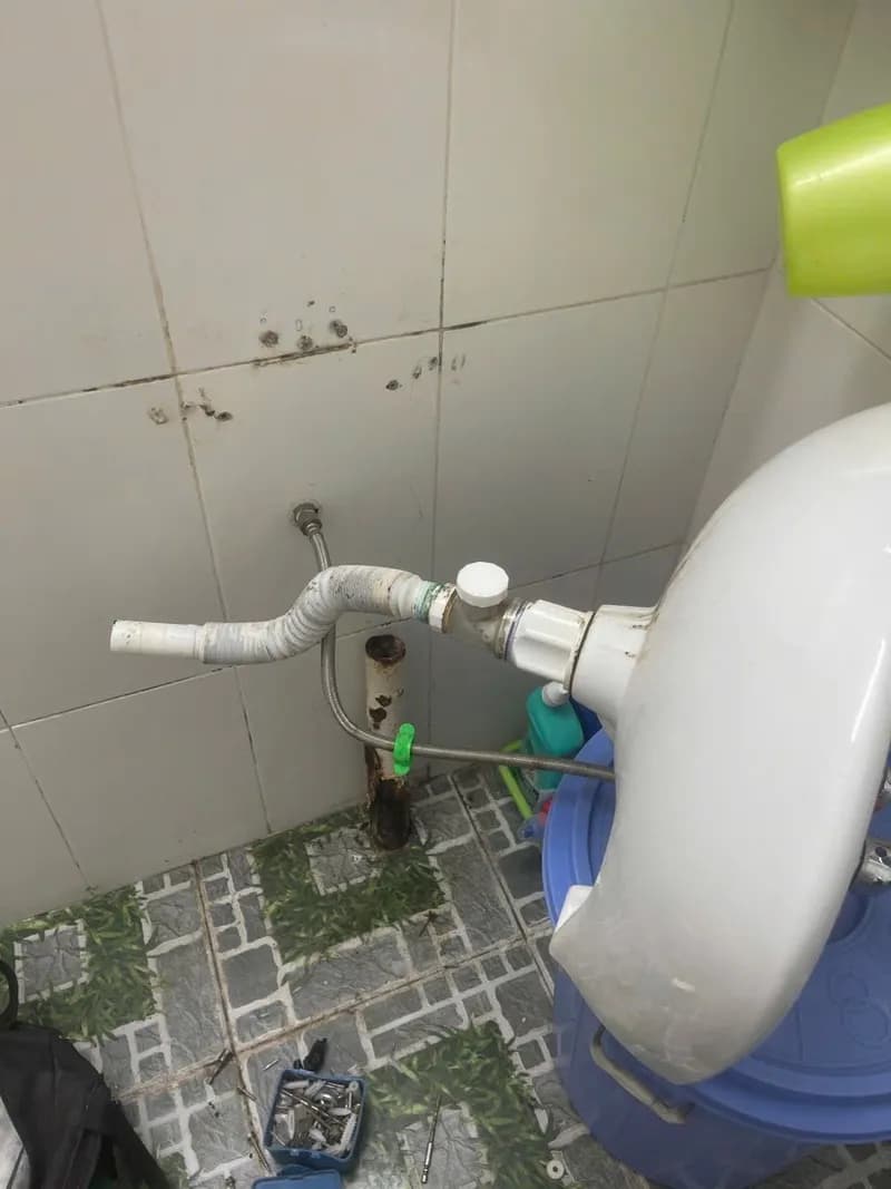 TRƯỚC