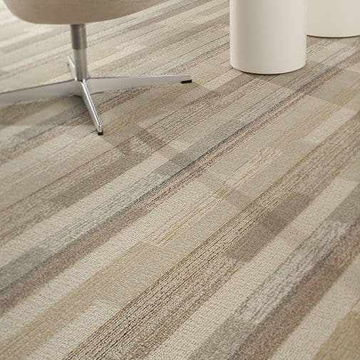 Quy trình giặt thảm văn phòng tại Quận 12 được thực hiện bởi đội ngũ 1Fix.