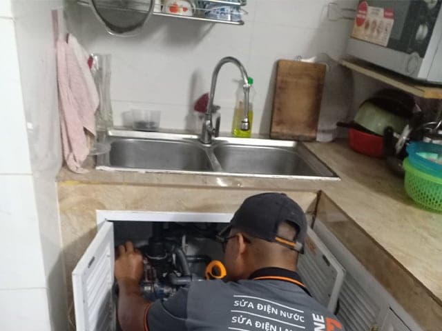 Lựa chọn ruột vòi chất lượng cao giúp hệ thống bồn rửa chén tại TPHCM hoạt động bền bỉ.