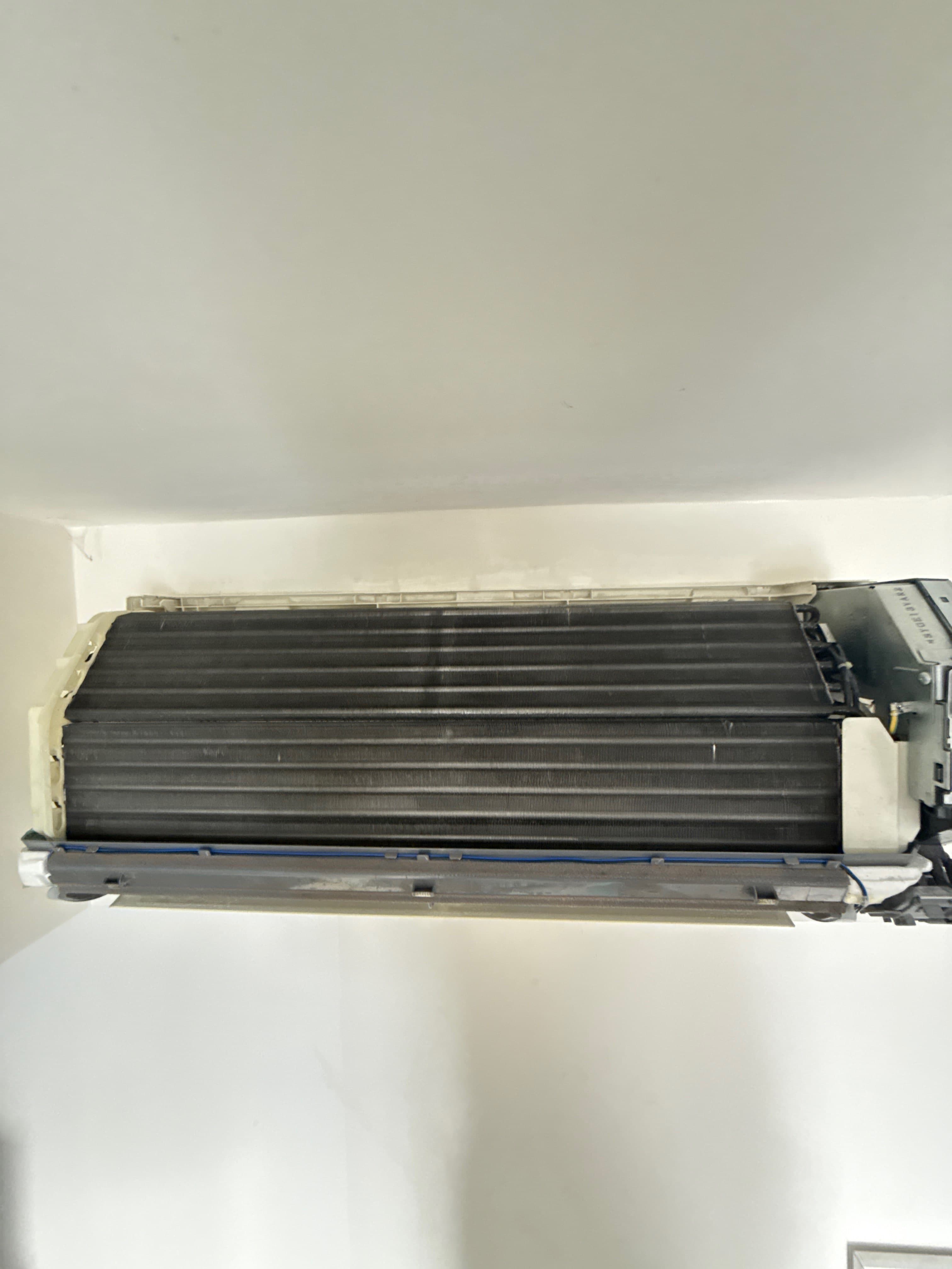 Vê sinh máy lạnh