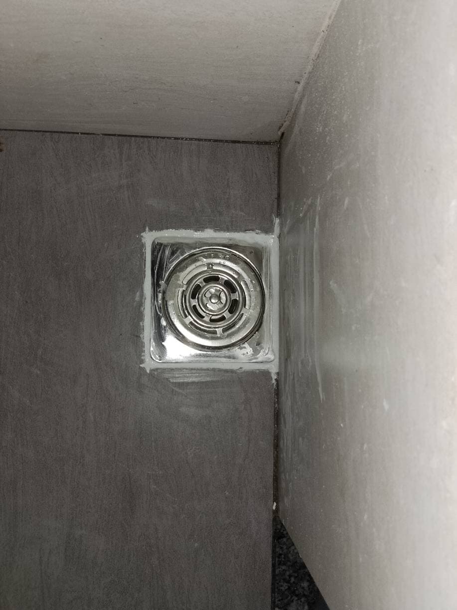 Sau khi hoàn thành sửa ga thoát sàn tại Tân Phú — thợ Trương Công Việt Trân (4 sao)