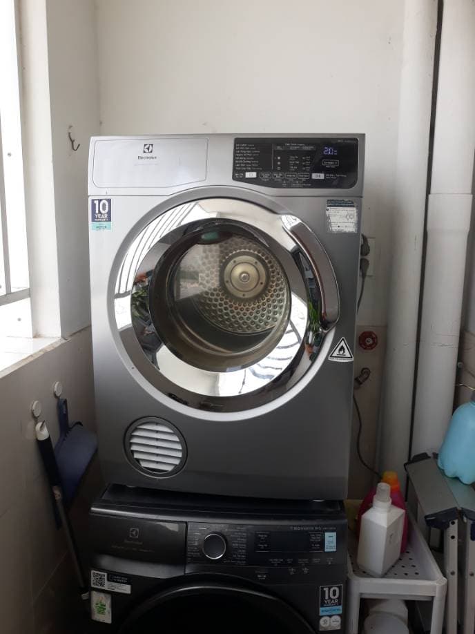 Sau khi hoàn thành sửa Máy giặt và máy sấy quần áo Electrolux tại Quận 4 — thợ Lê Hữu Lộc (5 sao)