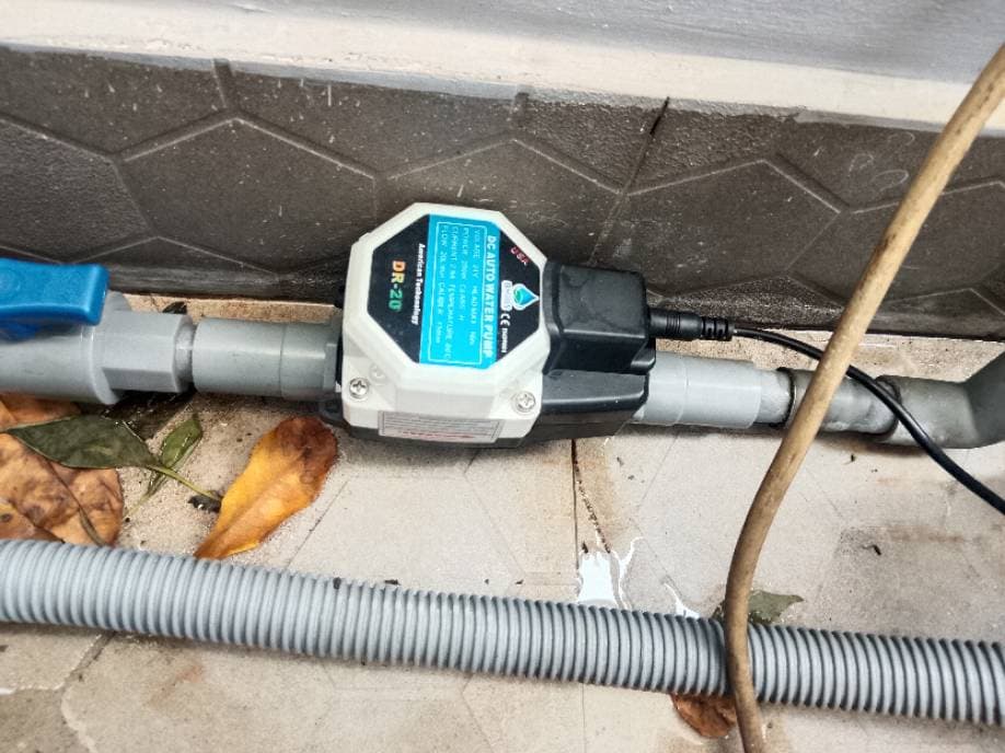 Trước sửa máy bơm tăng áp DC tự động American Technology tại Phường 15, Quận 10 — thợ Trương Công Việt Trân