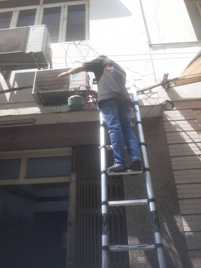 Sau khi hoàn thành sửa máy lạnh cục nóng Daikin tại Quận 4 — thợ Đặng Anh Huy
