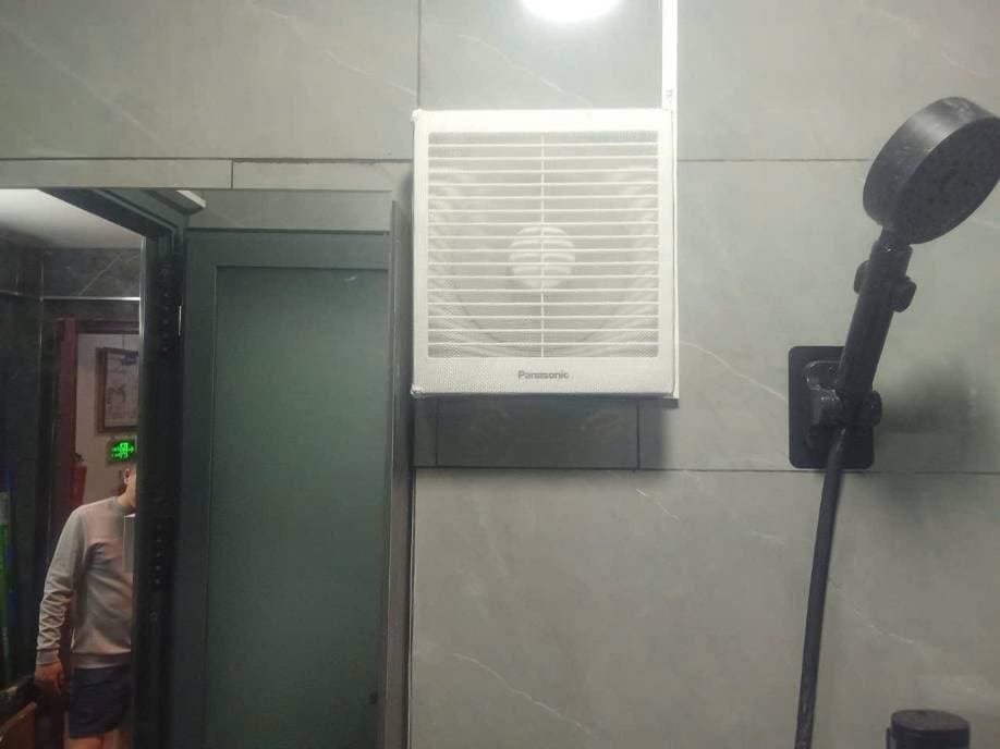 Lắp quạt hút nhà vệ sinh, cắt gạch, đi âm tường p.12 q.Tân Bình tại p.12 q.tân bình, Tân Bình