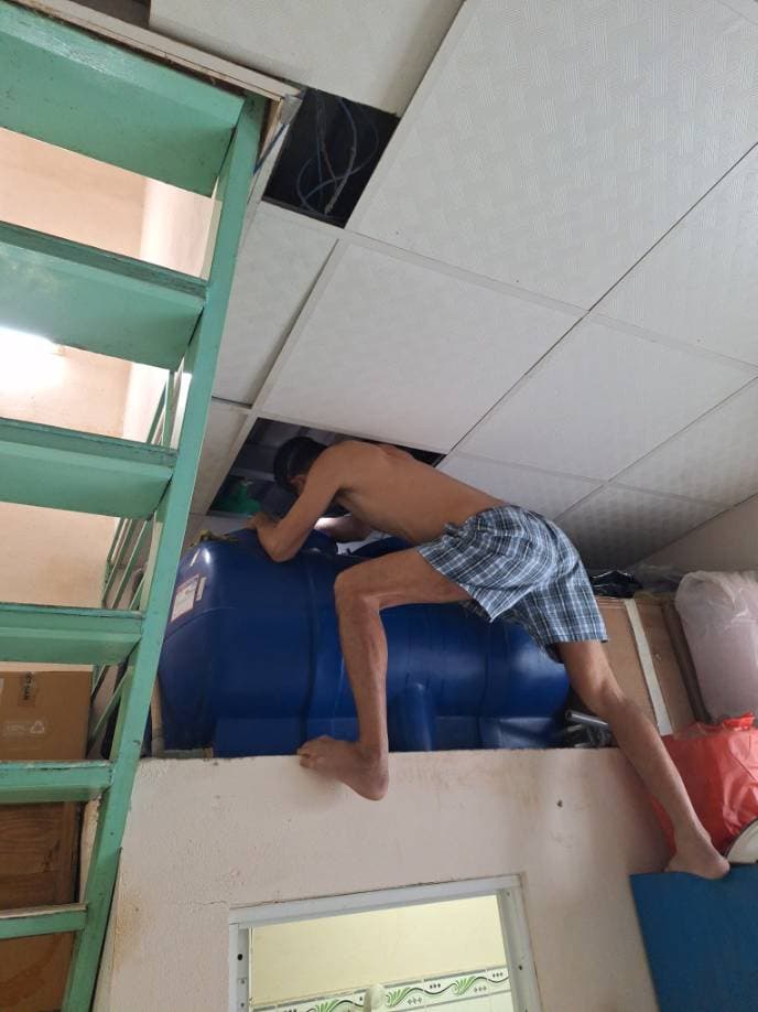 vệ sinh bồn nước